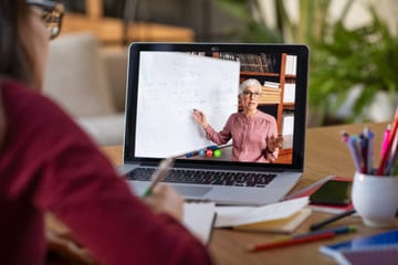 laptop-videocall